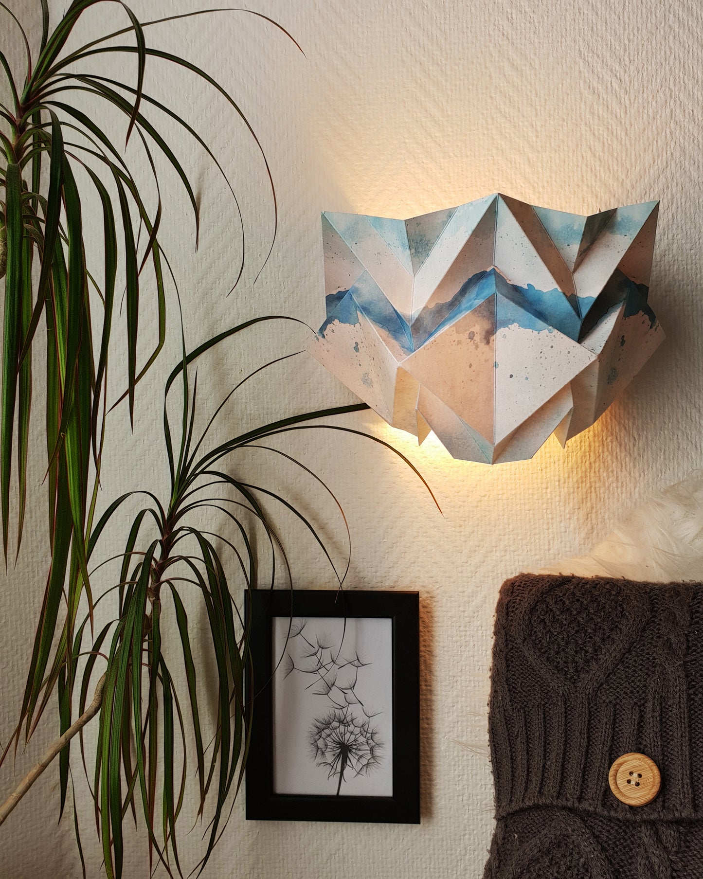 Origami Wall Sconce in Paper - Summer
