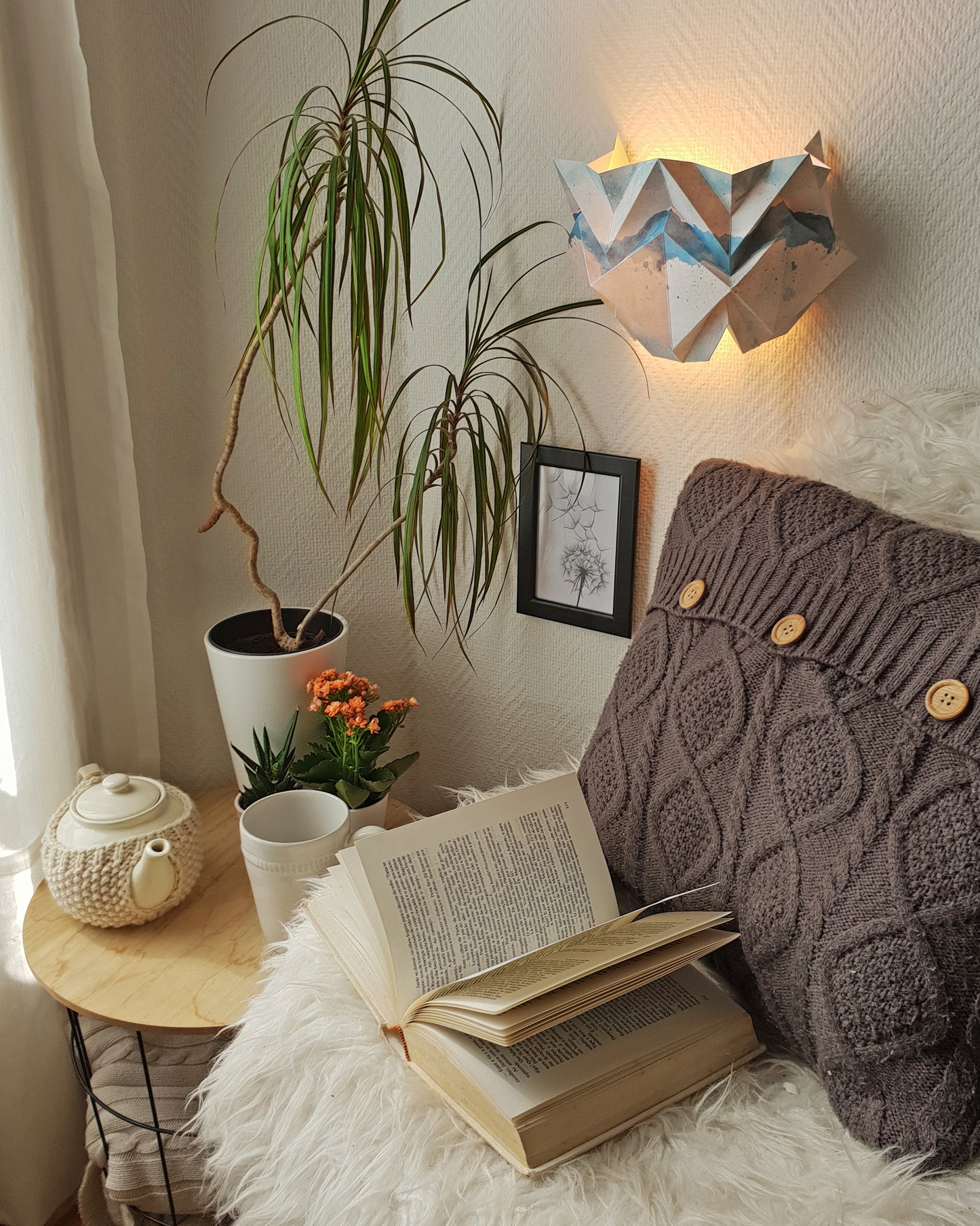 Origami Wall Sconce in Paper - Summer