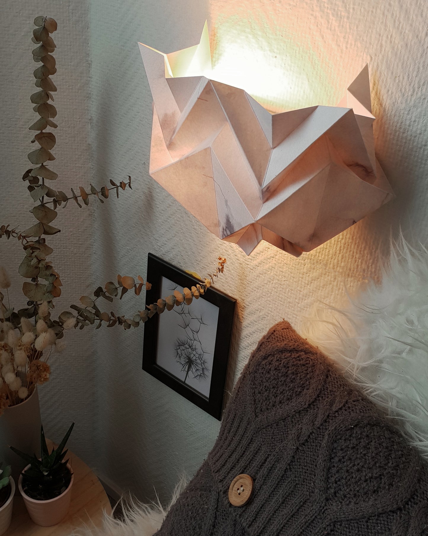 Origami Wall Sconce in Paper - Winter