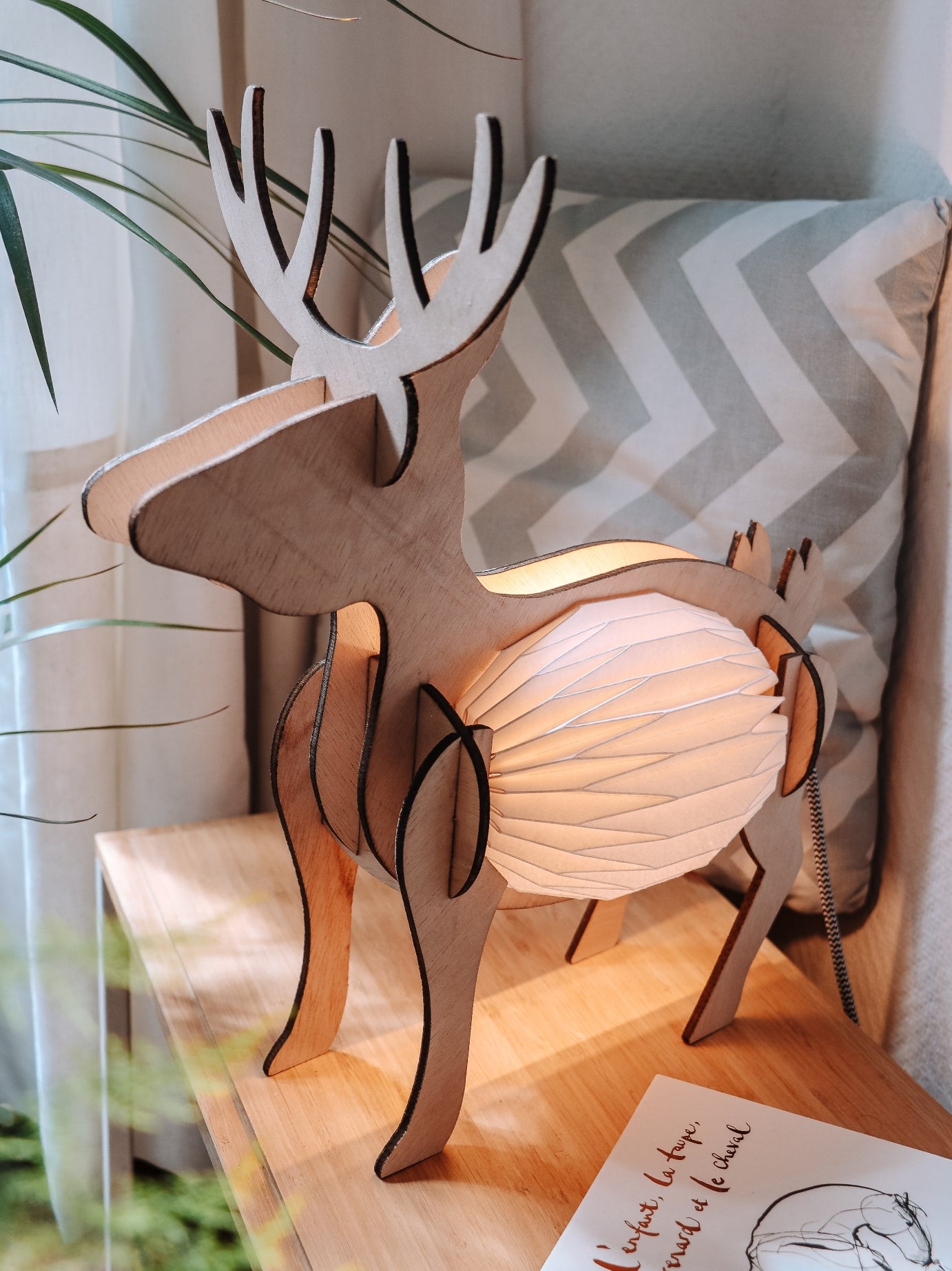 Lampe de table Cerf pour chambre d'enfant