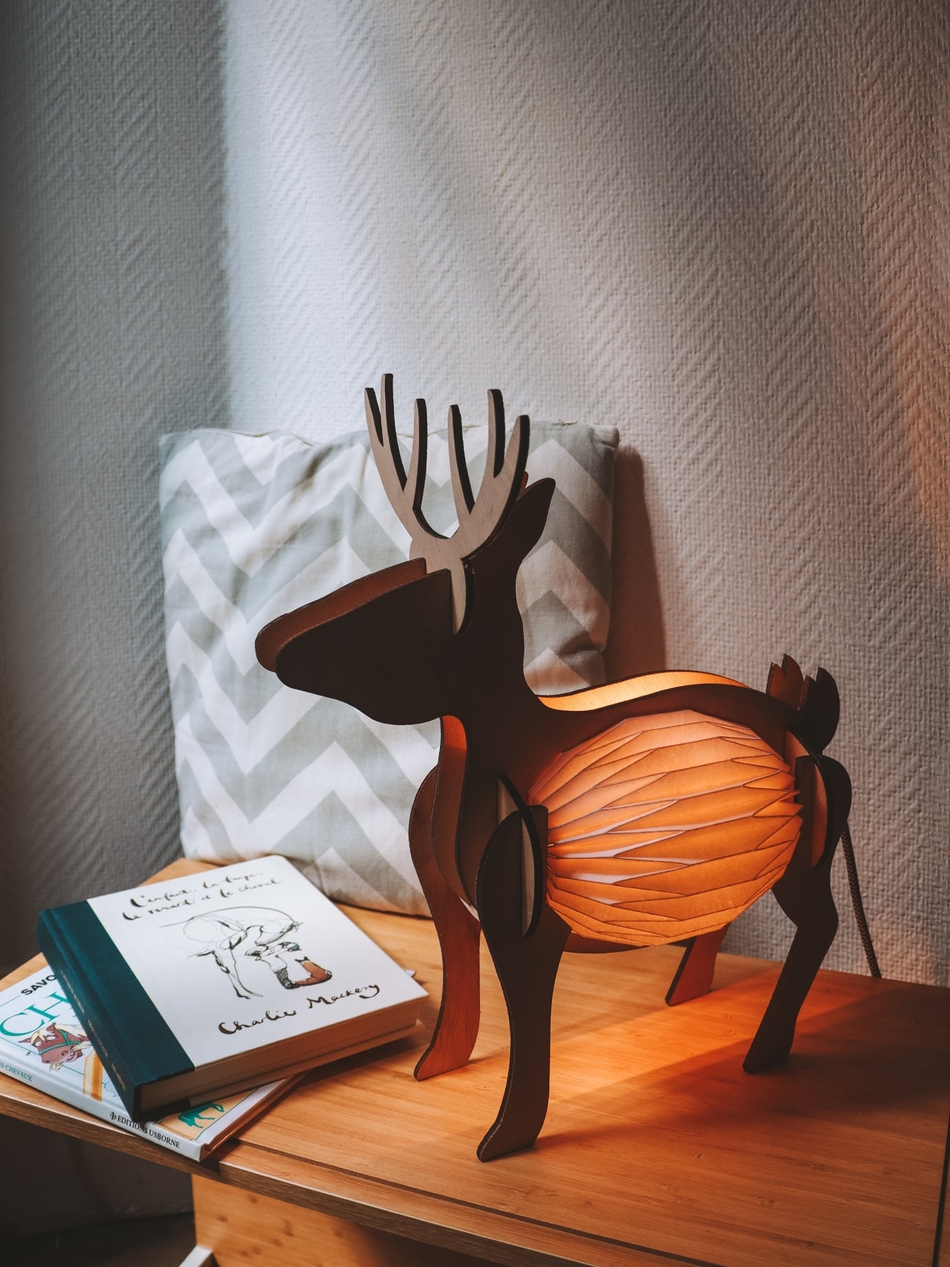 Lampe de table Cerf pour chambre d'enfant
