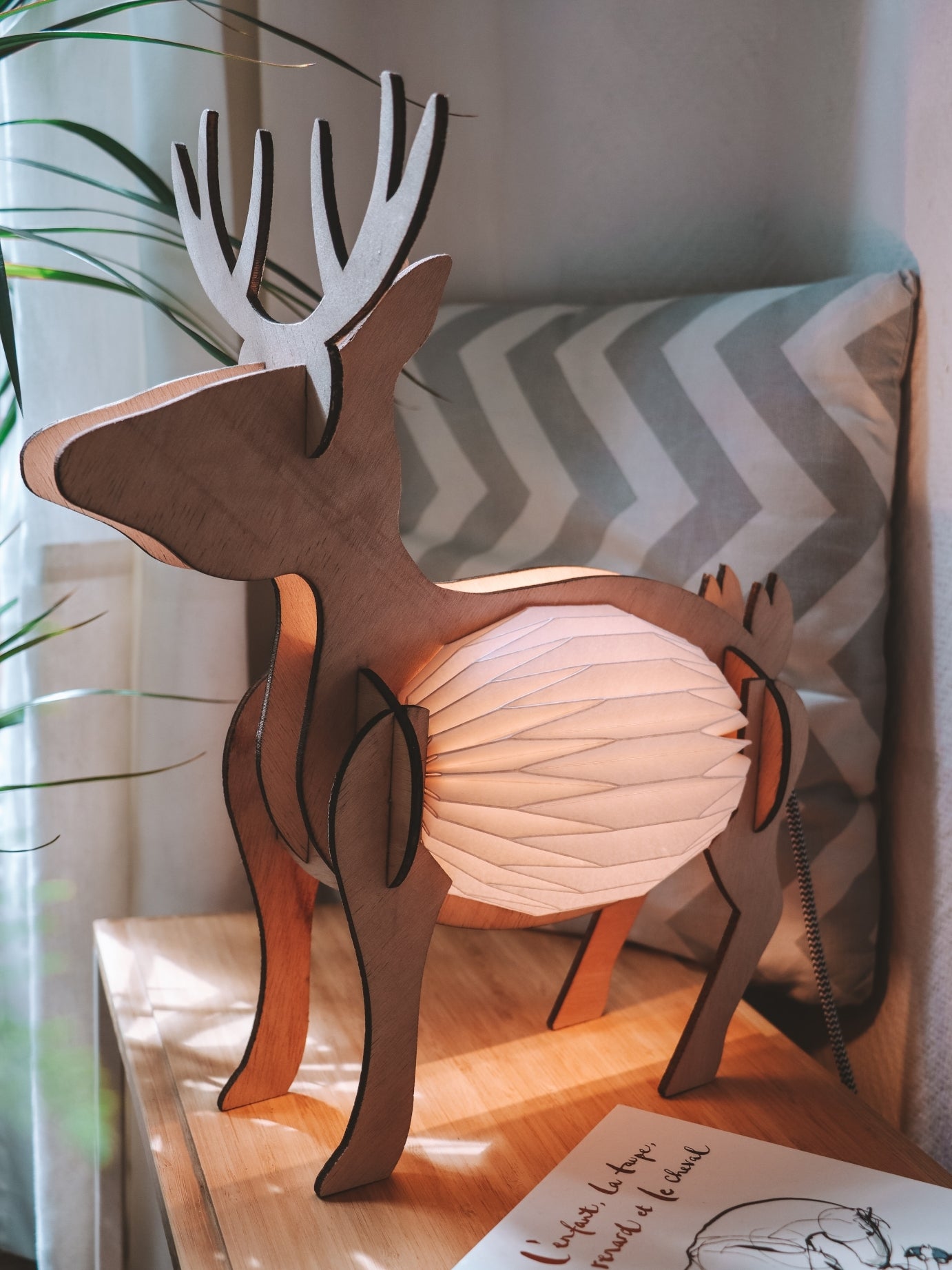 Lampe de table Cerf pour chambre d'enfant