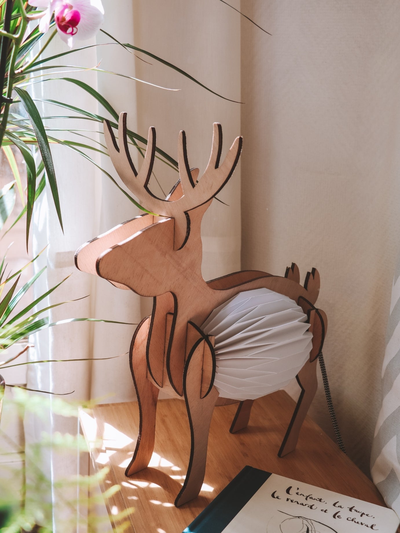 Lampe de table Cerf pour chambre d'enfant