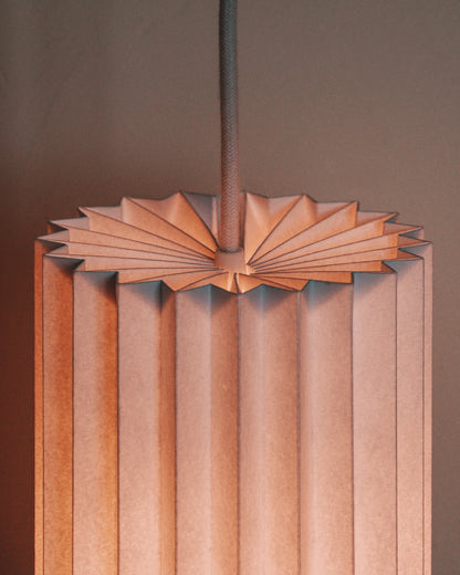 Suspension moderne en papier