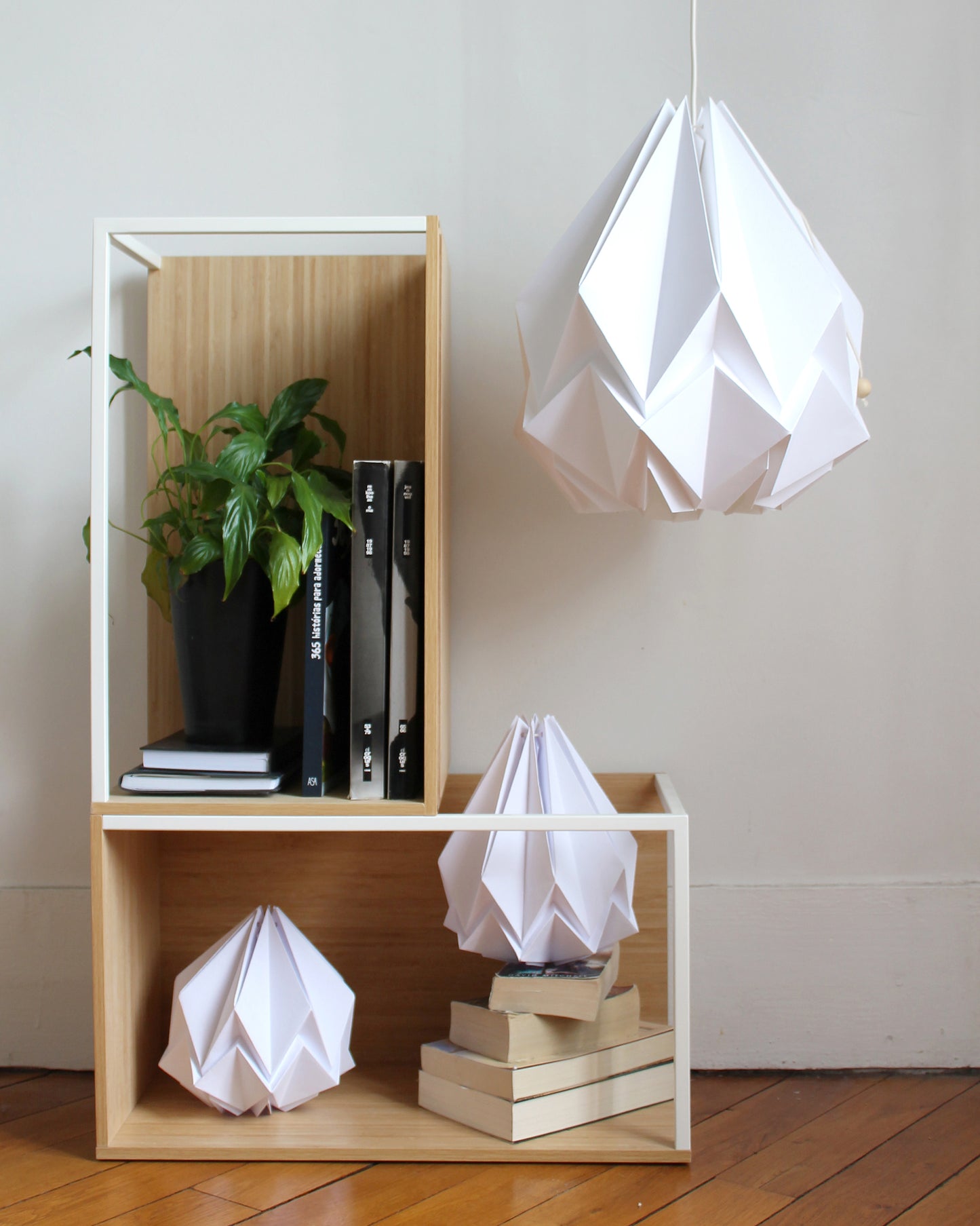 Origami Pendant Light in White Paper - Size L