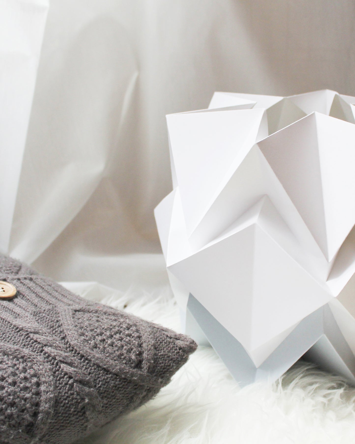 Lampe de Table Origami Bicolore en Papier - taille M