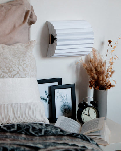 Applique Murale Origami – Luminaire en Papier, Fait Main