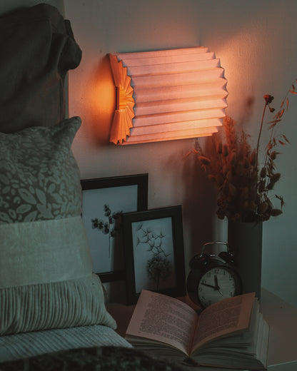 Applique Murale Origami – Luminaire en Papier, Fait Main