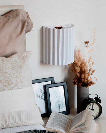 Applique Murale Origami – Luminaire en Papier, Fait Main