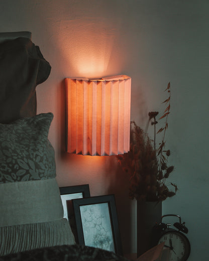 Applique Murale Origami – Luminaire en Papier, Fait Main