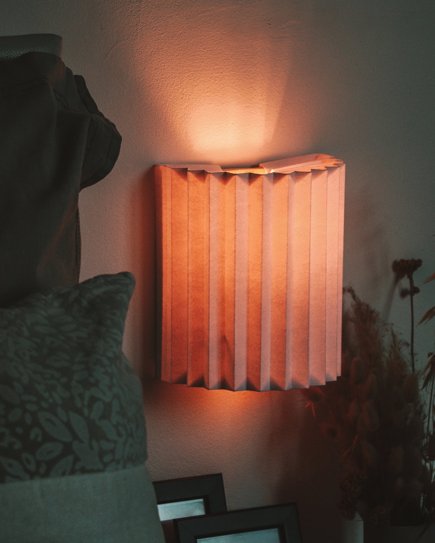 Applique Murale Origami – Luminaire en Papier, Fait Main