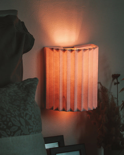 Applique Murale Origami – Luminaire en Papier, Fait Main