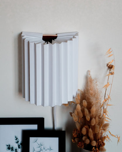 Applique Murale Origami – Luminaire en Papier, Fait Main