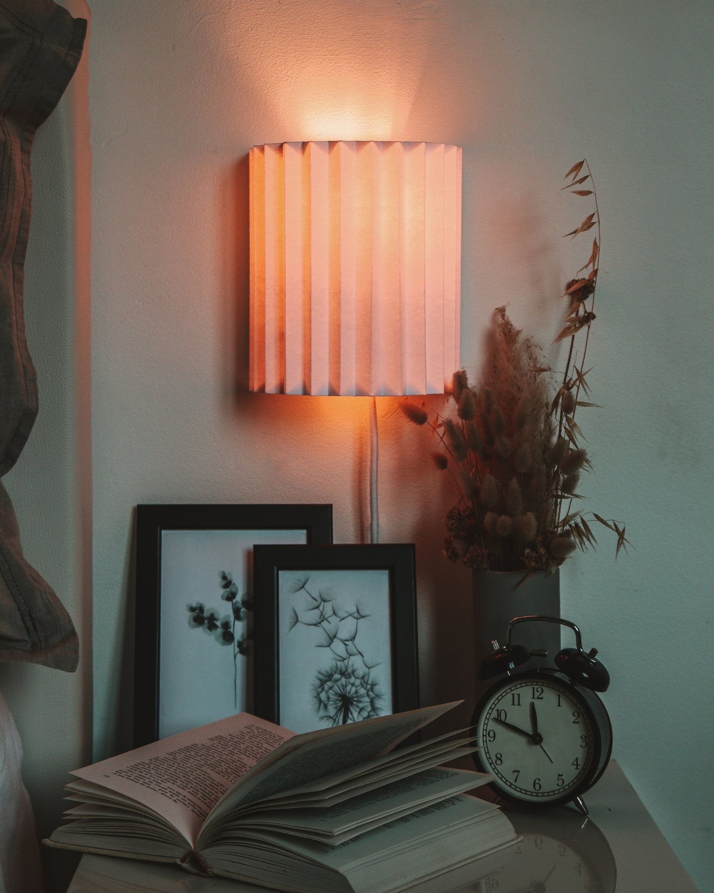 Applique Murale Origami – Luminaire en Papier, Fait Main