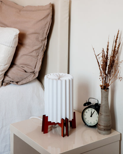 Lampe de table moderne en papier et bois pour intérieurs chaleureux