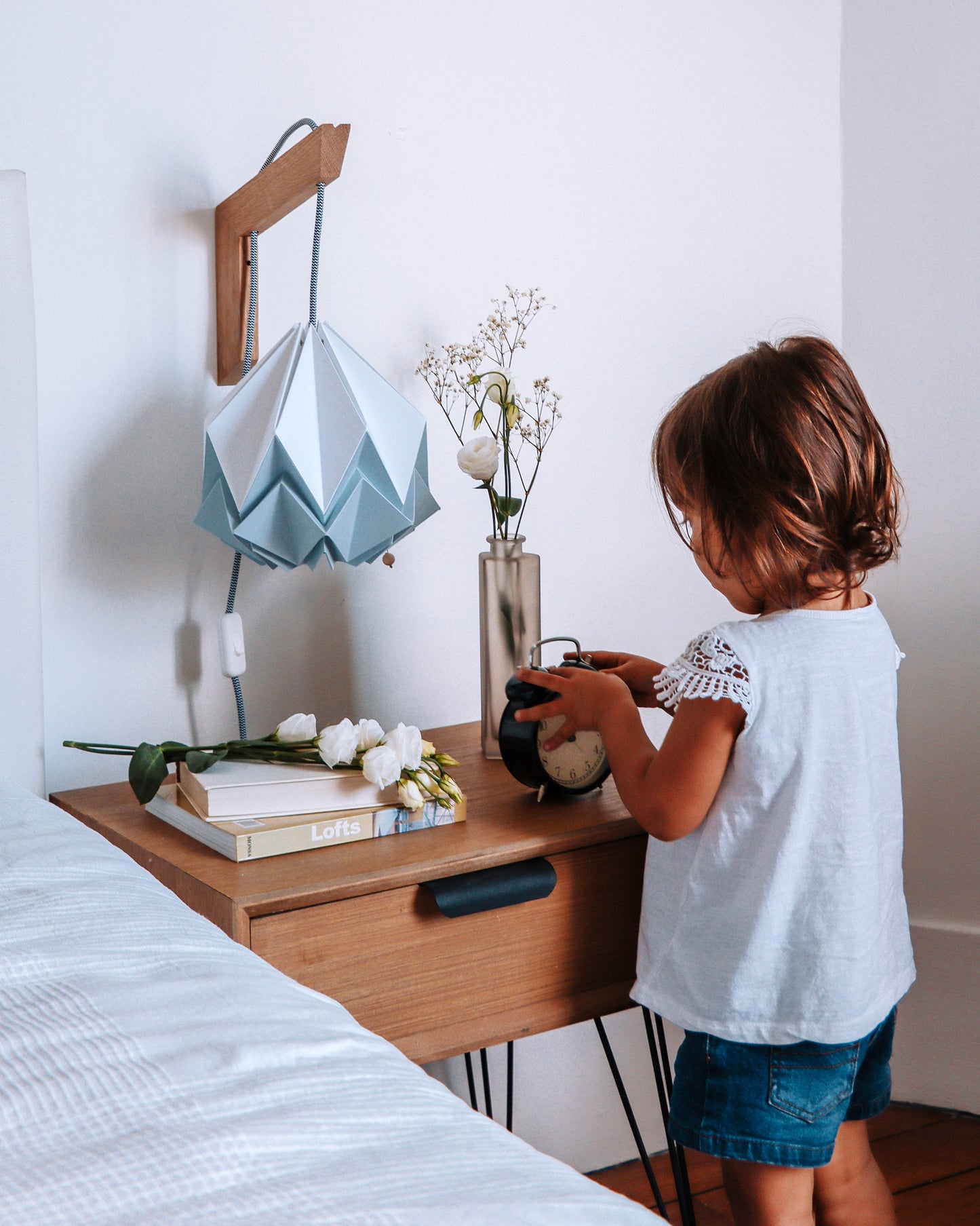 Applique murale en bois et suspension Origami Bicolore Design en Papier