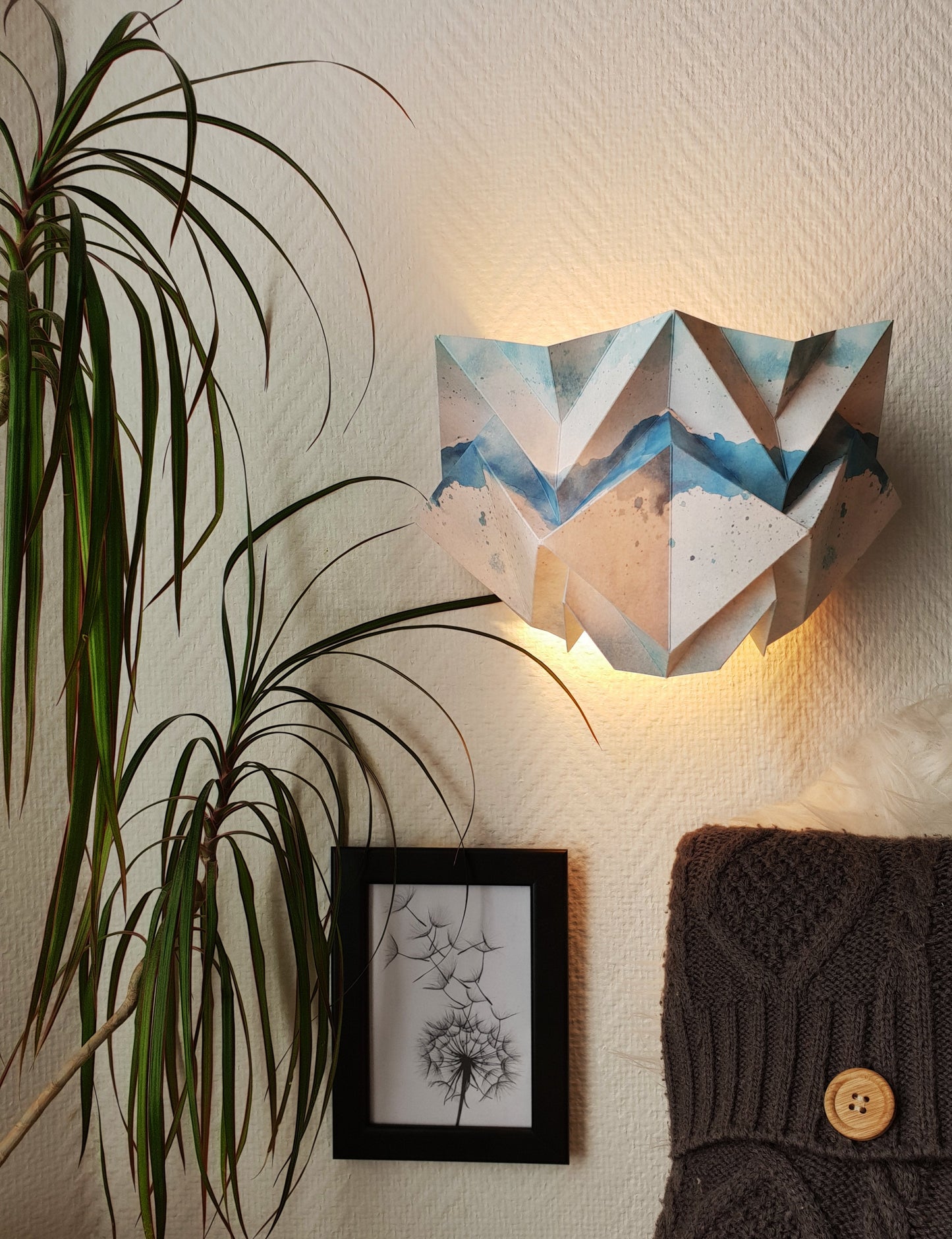 Origami Wall Sconce in Paper - Summer