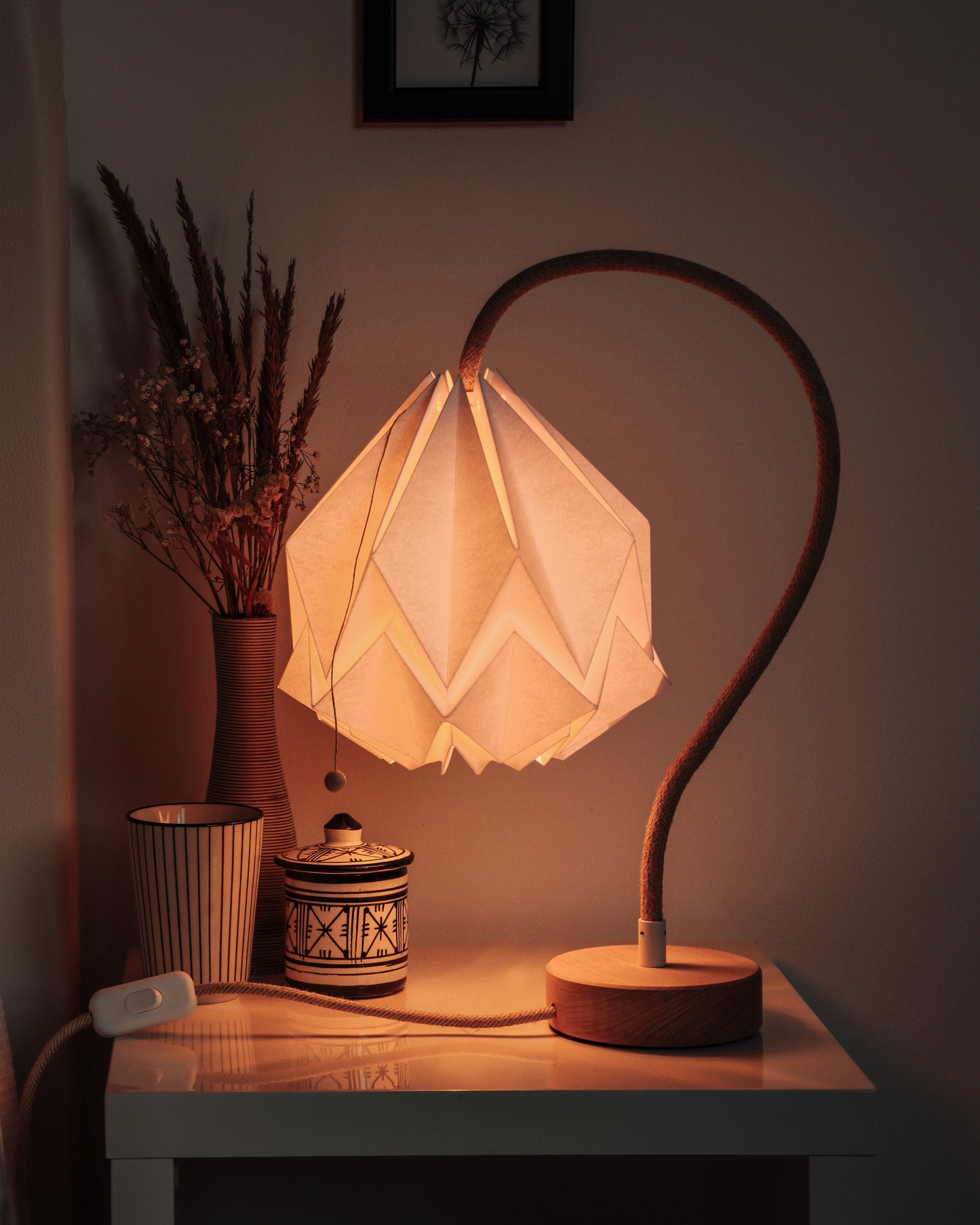 Lampe de Table Kikyo avec pied flexible et abat-jour en papier