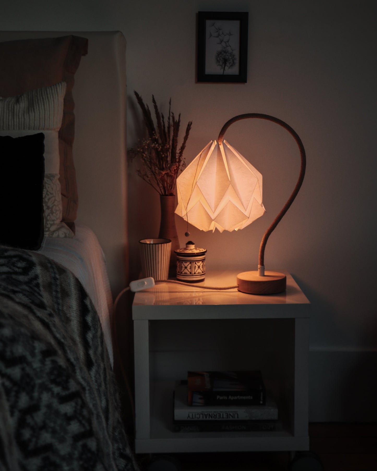 Lampe de Table Kikyo avec pied flexible et abat-jour en papier